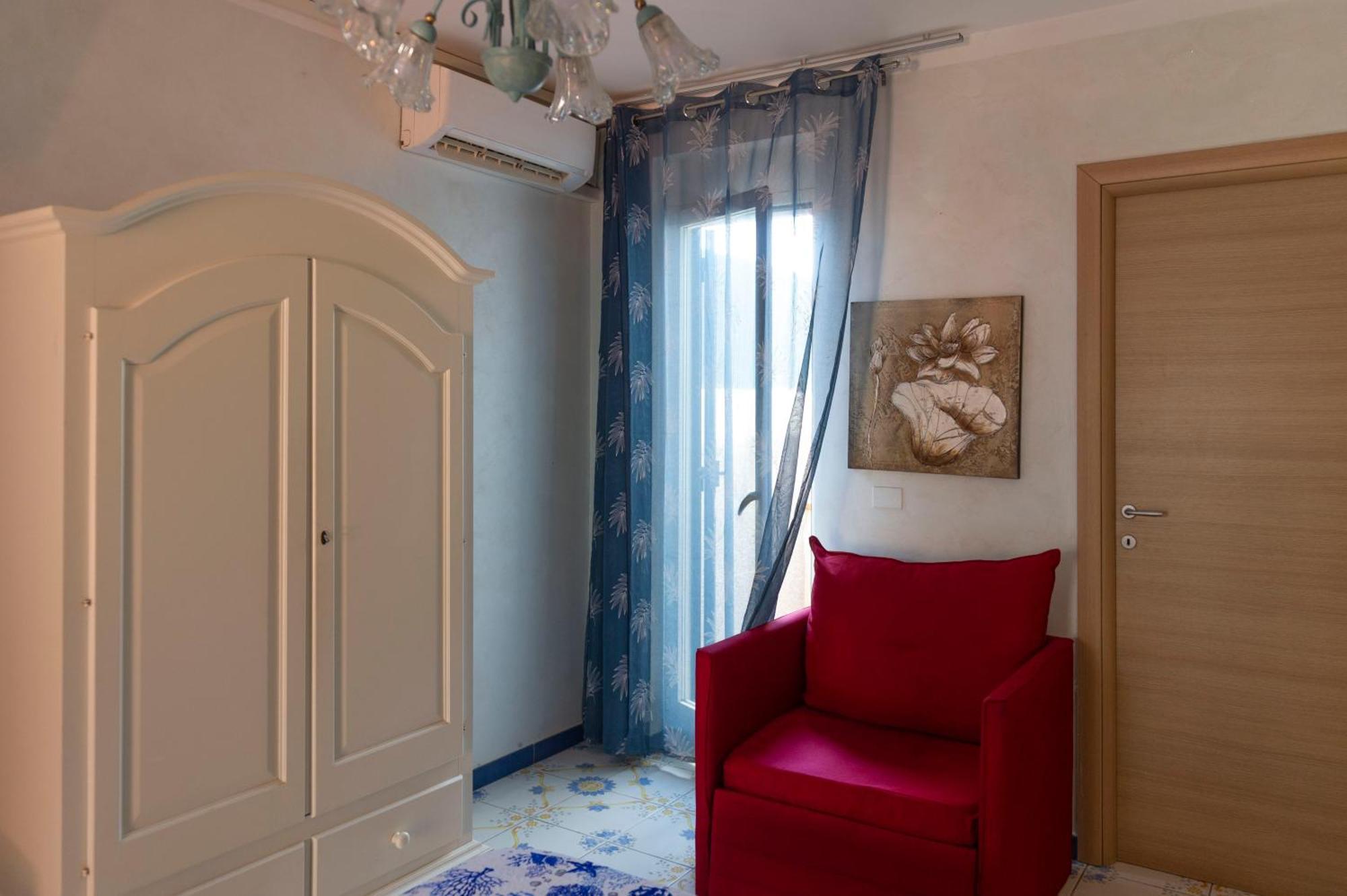 B&B Appartamenti L'Anfora Sperlonga Eksteriør bilde